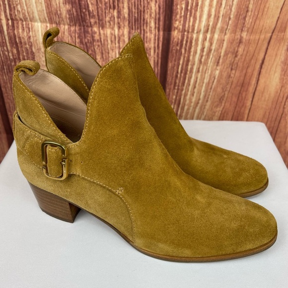 Marc Jacobs ginger tan suede interlock booties women’s size 8.5 brand size 38.5 - Picture 1 of 17